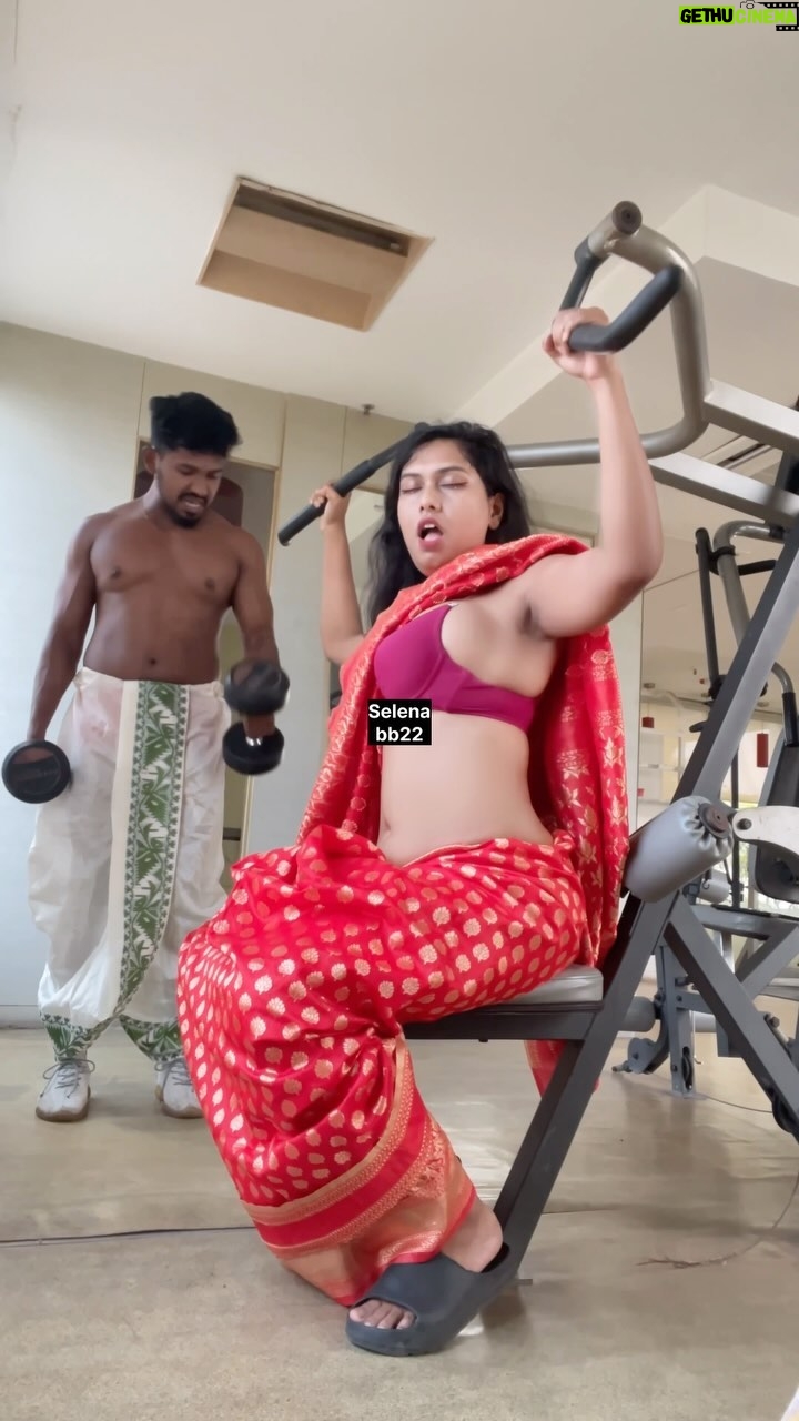 Hemoshree Bhadra - 15.5K Likes - That was a extremely hard day of the gym 😭