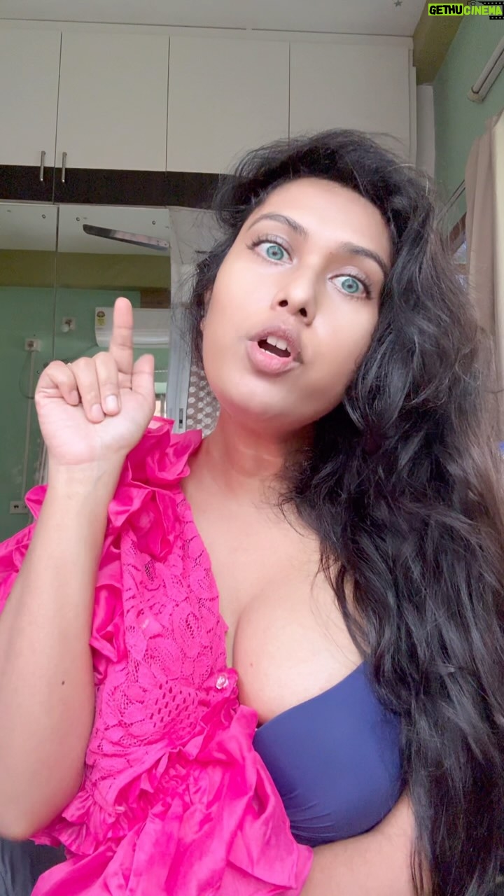 Hemoshree Bhadra - 16.7K Likes - Guys yea abhi bohot jyada ho raha hai 😡