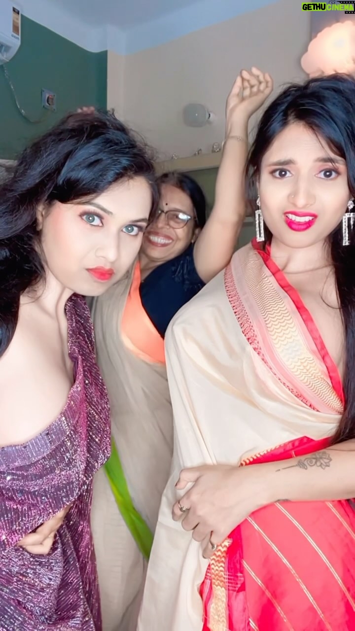Hemoshree Bhadra - 97.7K Likes - Why she is so happy 🙄😀