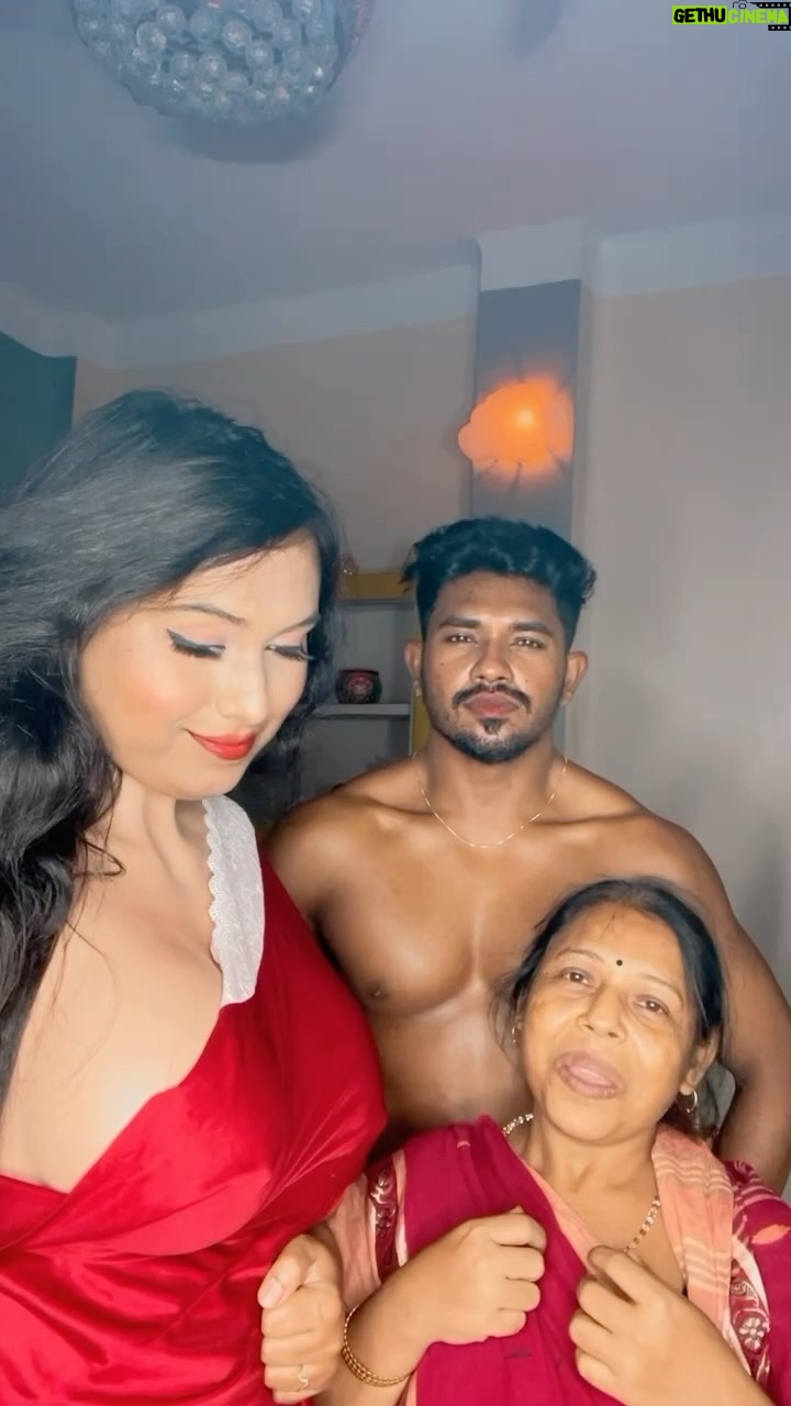 Hemoshree Bhadra - 16.7K Likes - Ghamand acchi bat nahi hai😭mai bar bar samjhati hi ma ko