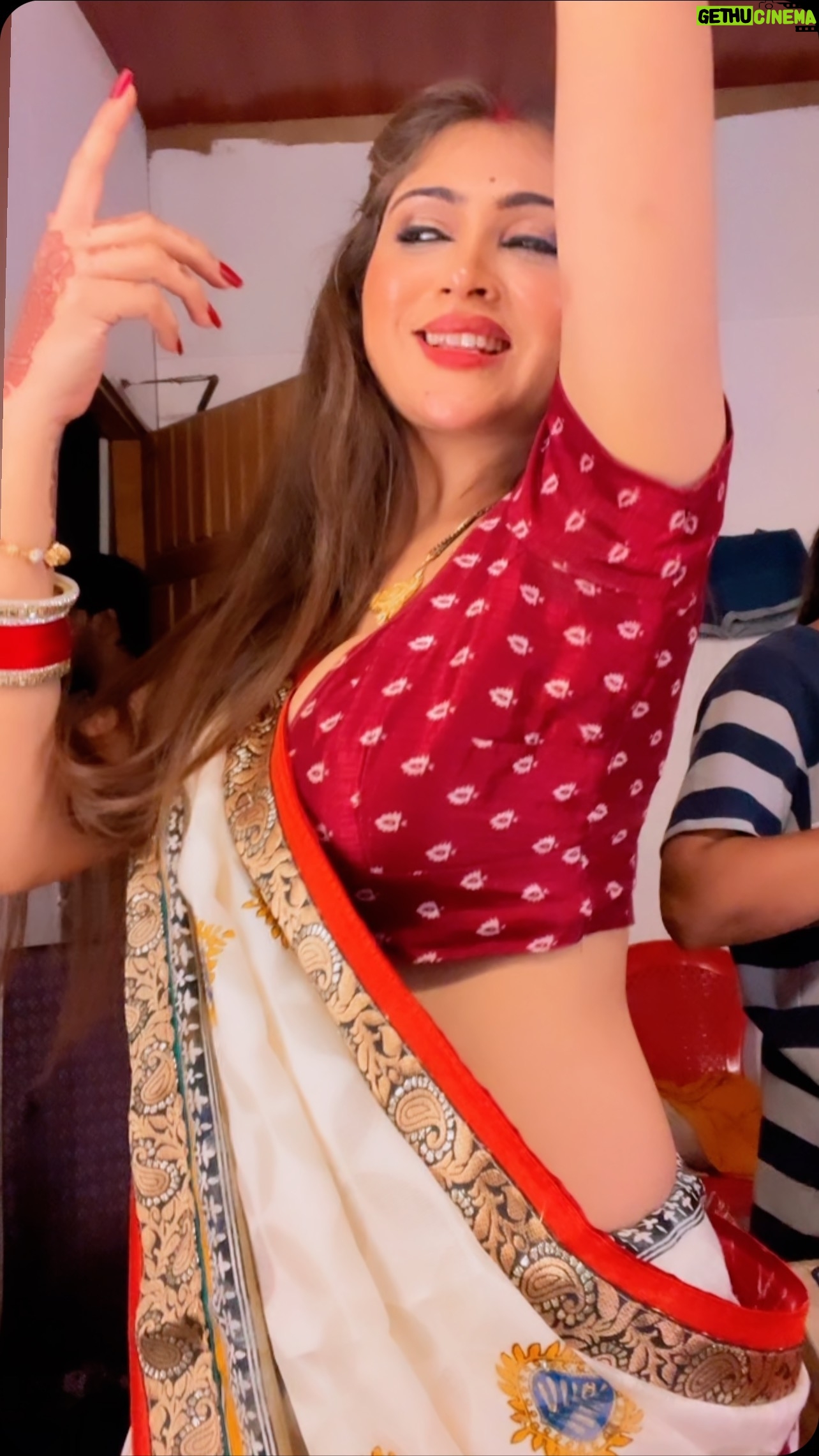 Hiral Radadiya - 57.1K Likes - 