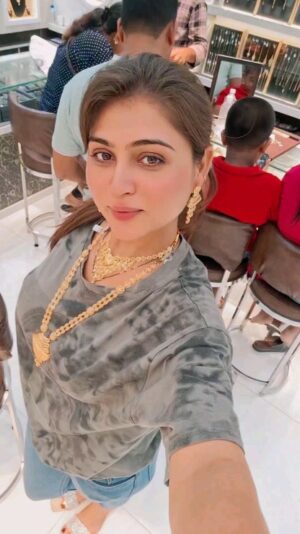 Hiral Radadiya Instagram - Today i bought new jewellery