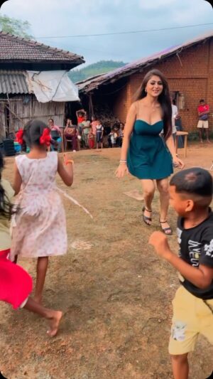 Hiral Radadiya Instagram -