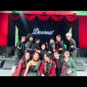 Hiroki Nanami Instagram - ☆
クリスマスディナーショー「Dearest」
故郷茨城の温かさを感じるホテル日航つくば公演。
朝夏まなとさんがゲストで大大大盛り上がりの東京會舘✨バンドの皆さんも、会場により違うのでそれもまたとても素敵！！今年も芽吹監督の演出、振付が冴え渡ってます！！
大阪は、阪急インターナショナルで24日。
宝塚は、宝塚ホテルで27日。残り4公演楽しみましょー🎄
.
ぴーすけ、ひとみ、ららとの写真は、たくさんあるから。
またゆっくり載せる📷
.
#クリスマスディナーショー
#朝夏まなと #天華えま #有沙瞳 #遥羽らら
#芽吹幸奈
bandmaster , gt #渡辺裕太
key #西村奈央 #西山ケイン
ba #櫻井陸来
dr #坂本暁良 #北村望
tp#吉澤達彦 #田沼慶紀
sax #近藤淳也
#七海ひろき