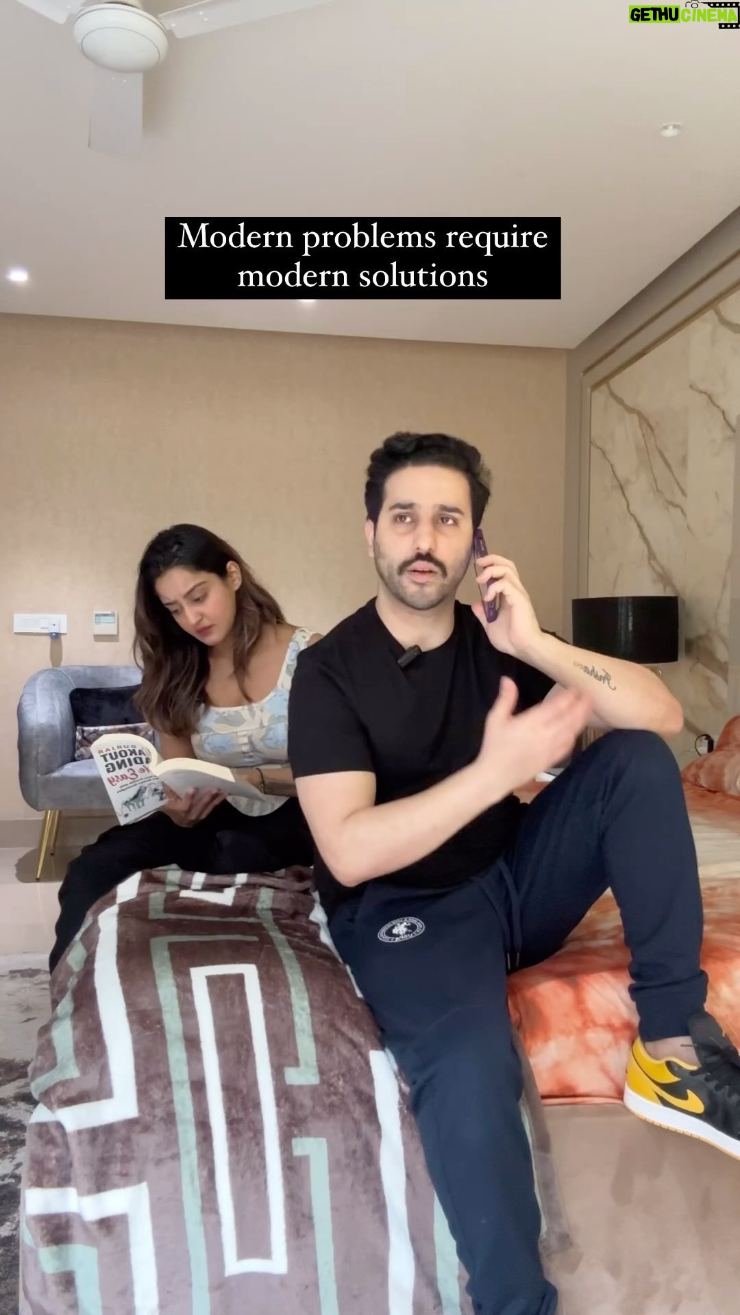 Insha Ghai - 14.2K Likes - Those who don’t know 🤡 Those who know 💀
#bornoninstagram #feelitreelit #feelkaroreelkaro #funnyreels #funnyvideos #funnymemes #funnyshit #meme #trend #thosewhoknow #funnycomedy #comedyreels #funnycouples #comedycouple #couplegoals