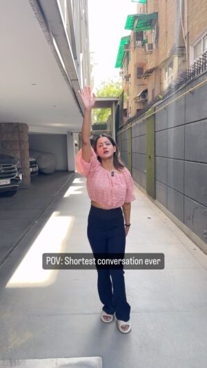 Insha Ghai Instagram - No more conversation! 
#bornoninstagram #feeliteelit #couplecomedy #funnyreel #funnyvideos #comedy #comedyvideos #couplevideos #meme #funnymeme #couplegoals #funnyreels #funnyshit #shortestconversation