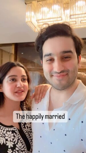 Insha Ghai Instagram - The happy couple❤️
#bornoninstagram #feelitreelit #funnyreel #funnyvideos #comedy #comedyvideos #couplevideos #meme #funnymeme #funnyreels #couplegoals #funnyshit #couplecomedy