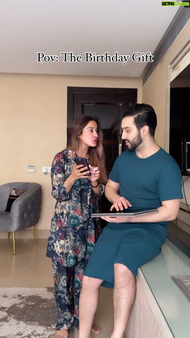 Insha Ghai - 6.7K Likes - Birthday gift!!
#bornoninstagram #reelitfeelit #funnyreel #funnyvideos #funnyreels #couplegoals #funnycouples #couplelove #couplereels #comedycouple #meme #comedyreels