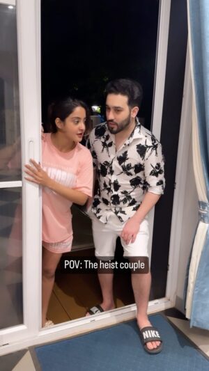 Insha Ghai Instagram - Priorities!! 
#bornoninstagram #feelitreel #funnyvideos #funnymemes #meme #funnyshit #funnycouple #couplegoals #couplevideos #comedy #meme #memestagram #couplelove #funnyreels #couplecomedy #funny #menwillbemen #waitforit