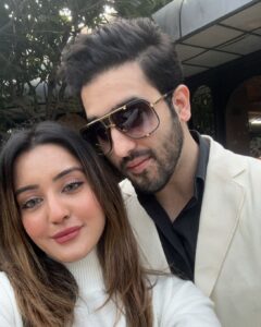 Insha Ghai Most Liked Photos and Posts