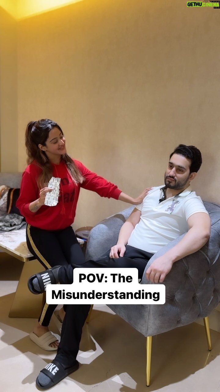 Insha Ghai - 3.9K Likes - Kya bola?
#bornoninstagram #feelitreelit #funnyvideos #funnymeme #funnyreels #funnycouple #couplegoals #couplelove #funny #meme #comedyreels