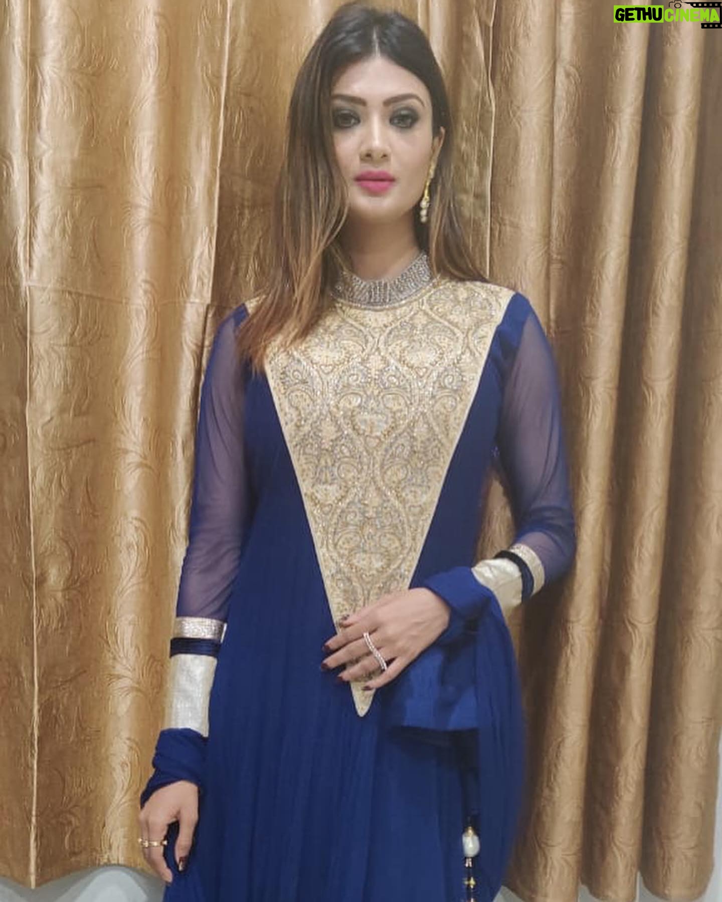 Ishita Vyas - 603 Likes - mere yaar ki shaadi Hai 🤪💐