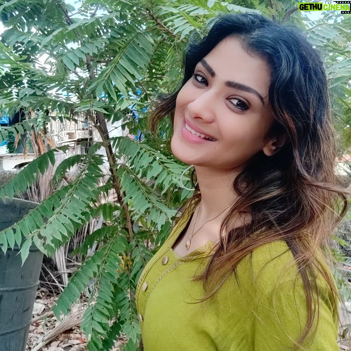 Ishita Vyas - 757 Likes - Live in the freshness of present moment ❤️#happiness #goodbless