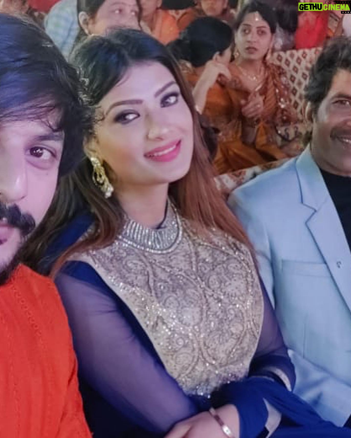 Ishita Vyas - 603 Likes - mere yaar ki shaadi Hai 🤪💐