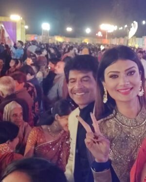 Ishita Vyas Instagram - ‭mere yaar ki shaadi Hai 🤪💐