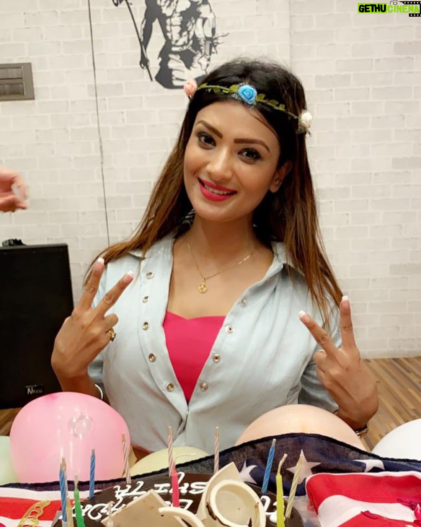 Ishita Vyas - 538 Likes - I would like to thank all my family ,friends , fans and well wishers for their wonderful birthday wishes! All of u will remain in my heart ❤️ and how special you all made me feel.
Thanking you all from the bottom of my heart ❤️.