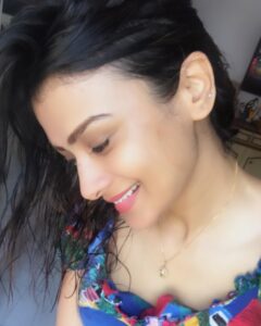 Actress Ishita Vyas HD Photos and Wallpapers May 2020