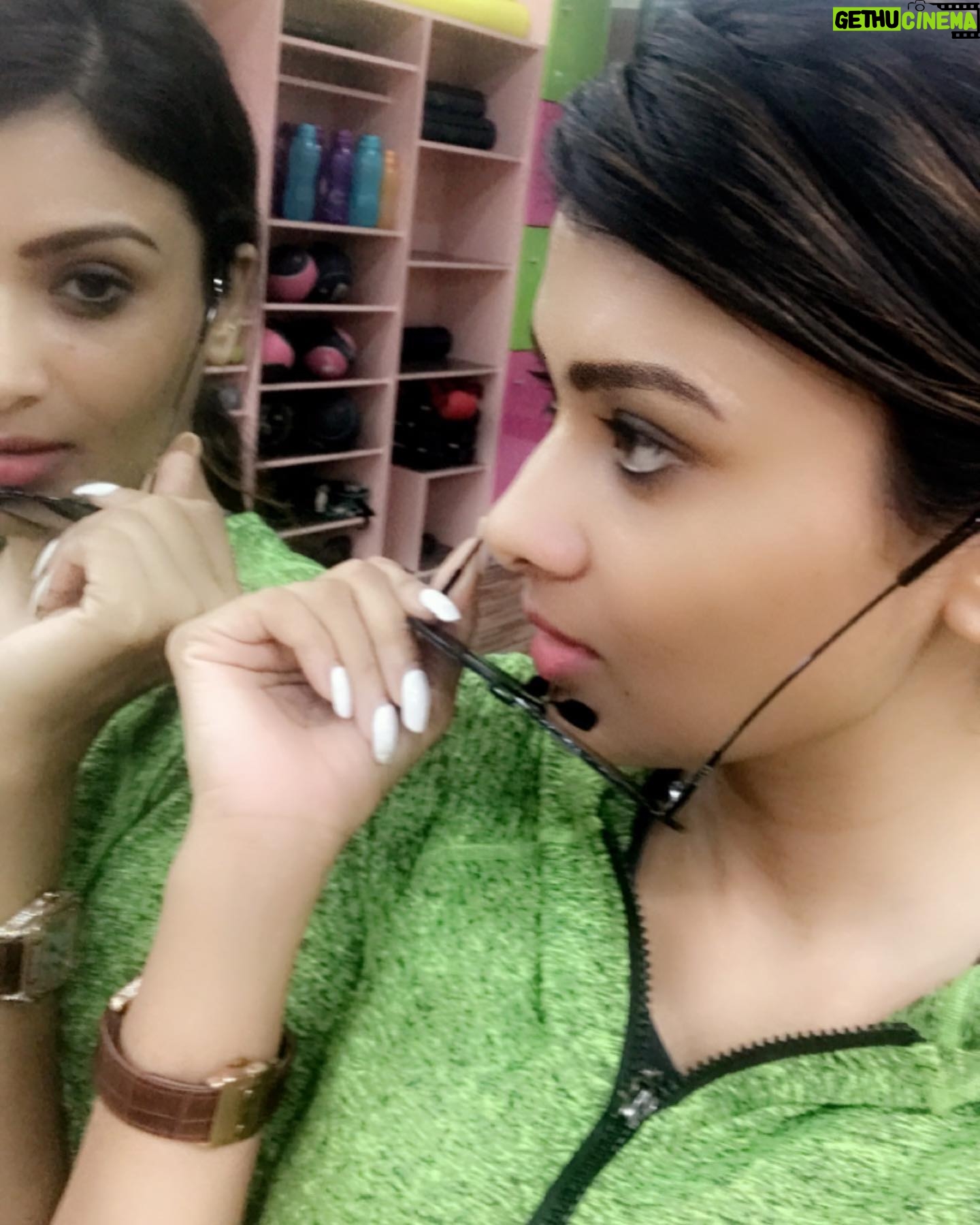Ishita Vyas - 603 Likes - 🦋🦋🌺