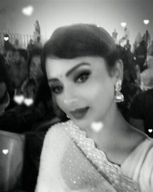 Ishita Vyas Instagram - Old is gold 👌