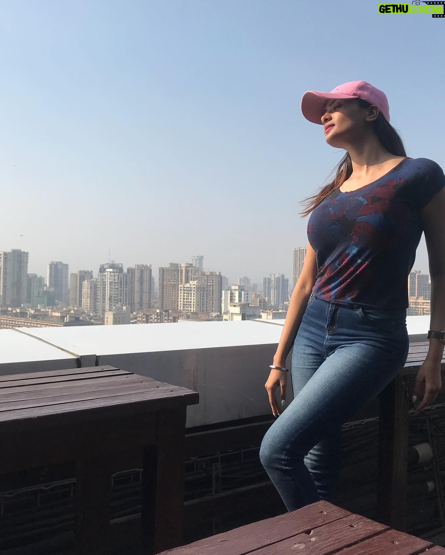 Ishita Vyas - 1.5K Likes - “Create your own Sunshine “