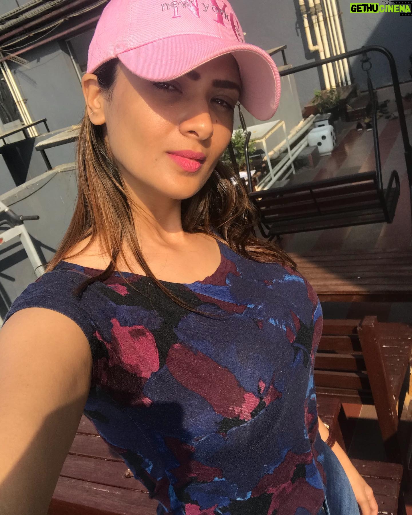 Ishita Vyas - 1.5K Likes - “Create your own Sunshine “
