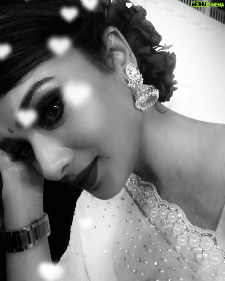 Ishita Vyas - 521 Likes - Old is gold 👌