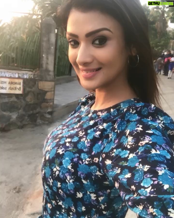 Ishita Vyas - 568 Likes - Sun day fun day 🤪😂😂
