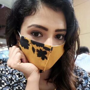 Ishita Vyas Instagram - Feeling happy having a happy meal 🍔 #Bhopal#Shopping# My time#Peace of mind.