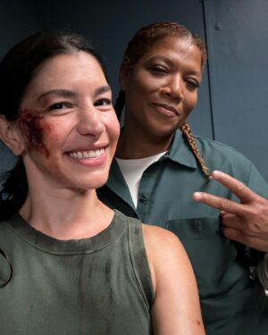 Jamie Gray Hyder Instagram - Catch me & THE @queenlatifah on tonight’s episode of @theequalizercbs!! Had an amazing time kicking ass with such a legend 💪🏼👊🏼