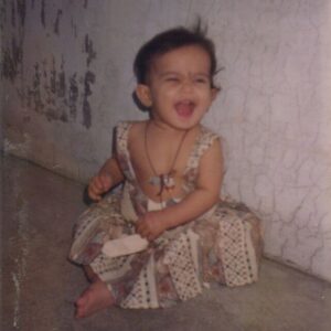 Jaya Kishori Instagram - Never lose the kid inside you ☺️👶🏻

#jayakishori #childhood #happychildrensday #innocence #happiness #pure #love