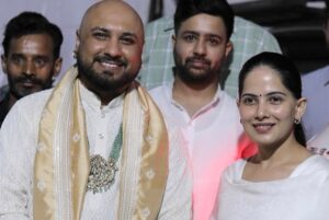 Jaya Kishori Instagram - एक सुंदर मुलाक़ात ♥️🌸

@bhaktipath ji आप अद्भुत है 🙌🏻

@bpraak ji @meera_bachan ji इस आदरणीय निमंत्रण के लिए धन्यवाद 🤗

#jayakishori #bpraak #indreshupadhyayji #bhaktipath #katha #happiness #bliss #celebration #spirituality #harekrishna