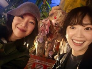 Jeon Hye-jin Instagram - 소풍다녀왔어요! 

당분간공효진 유튜브에서🫶🏻 http://www.youtube.com/@SKYKONGKONGKONG