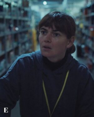 Joana Santos Instagram - 🎥 A realizadora portuguesa Laura Carreira venceu a competição de longas-metragens de estreia do 68.º Festival de Cinema de Londres, Reino Unido, com "On Falling", anunciou este domingo (20) a organização.

O júri considerou “On Falling” “um retrato rico em camadas de um mundo governado pela motivação do lucro empresarial, como se vê na história de uma mulher imigrante cuja alienação se sente profundamente, contada com magistral precisão cinematográfica e discreta, vivida em performances”, lê-se num comunicado divulgado pela organização do festival. “On Falling” é, para os jurados, uma primeira longa-metragem “poderosa, hipnotizante e ousada”.

Saiba mais no site do @jornalexpresso, pelo link na bio.

📷 1. Instagram/Laura Carreira | 2./3. D.R.

#cultura #cinema #onfalling #lauracarreira #joanasantos #longasmetragens #festivalcinemalondres #londres #inglaterra #reinounido #primeirasobras