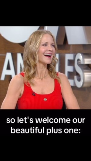 Josie Davis Instagram - 🔥I WAS LIVE!🔥
On Good Day LA 
.
. 🌳These beauties  couldn’t have been sweeter or more fun! 
@sandraendotv
@amandasalas
@araksyakarapetyn
.@bbrtalentagency
. 💇‍♀️ My Hair style: @mateoherreros at
@salonmaxime
.
.
.#live #gooddayla #fox 
#reddress #hair #blonde #blondehair #red #skincare #skincaretips #morningshow #girls #laughing #funny #healthyliving #water #beautytips #josiedavis