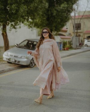 Kanwal Aftab Instagram - Suited up, feeling unstoppable 🔥 

👗 @iznikfashion 
📸 @adil_bajwa_ the besssssst
🕶️ @cosmolitehub 

[ kanwalzulqarnain, kanwalaftab, blessed, alhumdulillah, suit, fashion, foryou ]