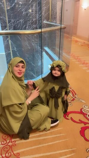 Kanwal Aftab Instagram - MashALLAH mashALLAH ♥️

👗 @cinderella.pk 

#kanwalzulqarnain #kanwalaftab #aizalzulqarnain #blessed #alhumdullilah #sukaralhumdulillah #makkah #mecca