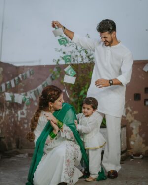 Kanwal Aftab Instagram - 14th August 🇵🇰 
ALLAH humre mulak ko hmsha salamat rakhe 🥹

📸 @adil_bajwa_ 

[kanwalzulqarnain, zulqarnainsikandar, kanwalaftab, aizalzulqarnain, 14thaugust, shoot, blessed, Pakistan]