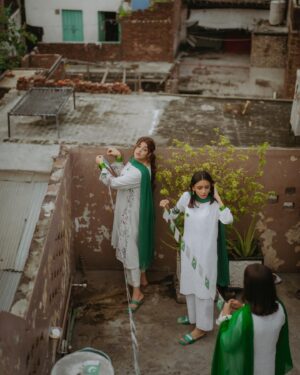 Kanwal Aftab Instagram - 14th August 🇵🇰 
ALLAH humre mulak ko hmsha salamat rakhe 🥹

📸 @adil_bajwa_ 

[kanwalzulqarnain, zulqarnainsikandar, kanwalaftab, aizalzulqarnain, 14thaugust, shoot, blessed, Pakistan]