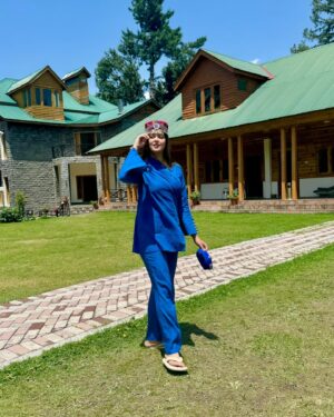 Kanwal Aftab Instagram - پہاڑوں کی قسم 🫀

📍 @thespruceresorts X @mytrip.pk 

[kanwalzulqarnain, kanwalaftab, aizalzulqarnain, trip, Pakistan, northern, blessed, motherdaughter]