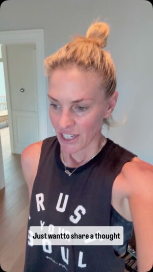 Kelly Noonan Instagram - Workout in service! Working out for ourselves is awesome. Working out and sending love to others who can’t is even more awesome. It might even motivate you to push a little harder. HEALTH is the greatest wealth. Comment below what workout you love doing and who you are sending energy, love, and vitality to during your sweat! As we read the comments let’s all amplify the love and intention by wishing perfect health and healing for those people as well. Energy is real and we are all deeply connected by the field 💫💪🏽🤍#workout #love #healing #prayer #workoutinservice #gratitude #healthiswealth