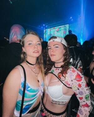 Kendra Instagram - I know these pretty rave girls 🦄✨🦋
.
.
.
#rave #couplegoals #raveoutfit #goals #ravegirls