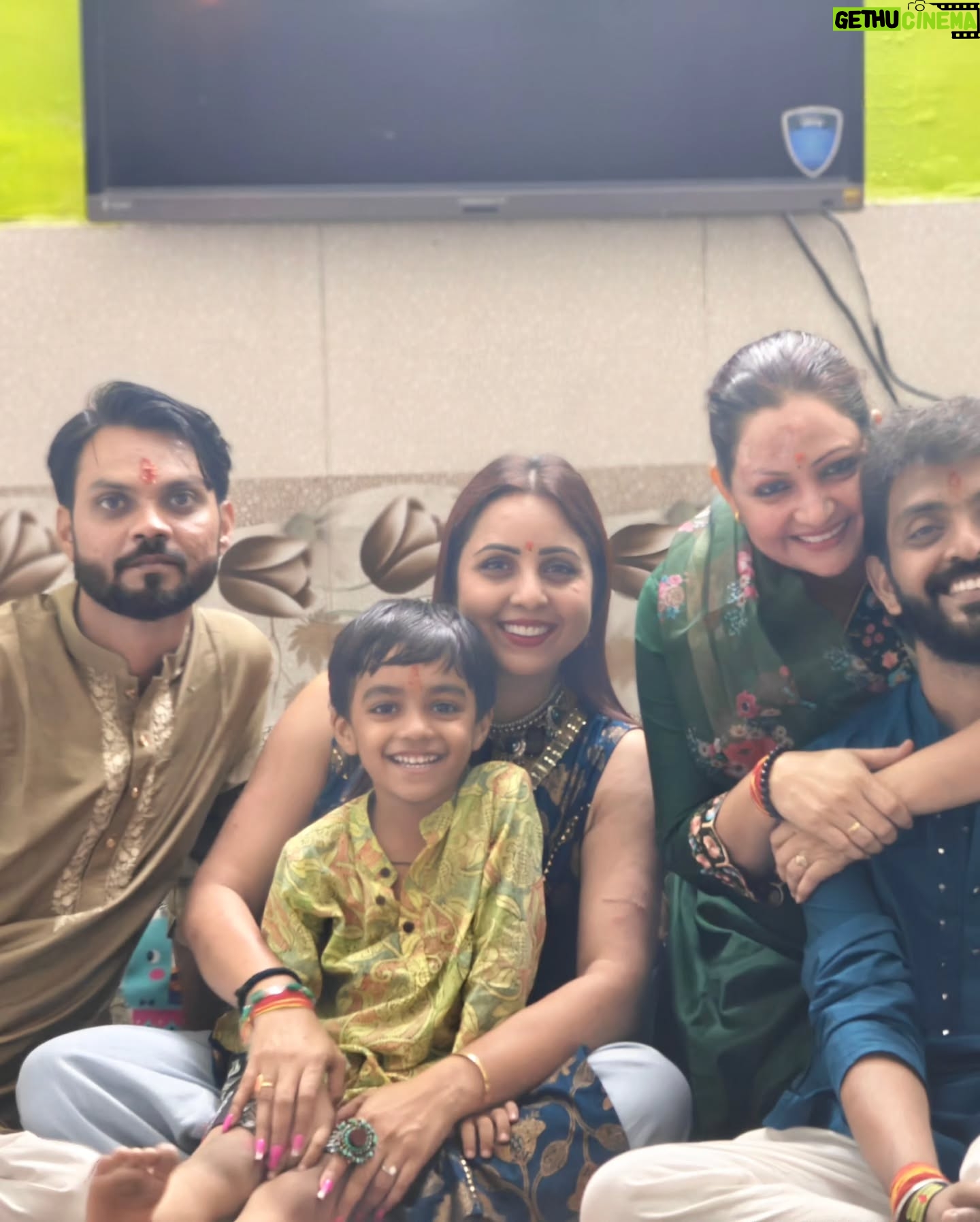 Khushboo Kamal - 14.7K Likes - Diwali 2024🪔🎇