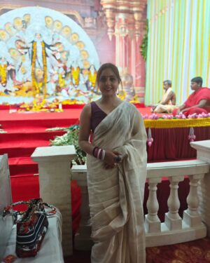 Khushboo Kamal Instagram - #jaimatadi🙏