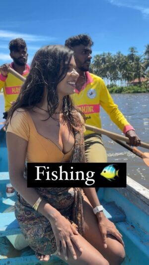 Khyati Shree Instagram - We caught two fishes only because its off season for fishing, their sizes are small and they are able to escape the net easily. We still got two and had a tasty dinner at night. Catching fish is an everyday activity in coastal Karnataka either in river or in the sea. These guys were experts in kayaking, boating, fishing and even surfing. #karnatakatourism #karnataka #karnatakafishing #kaminiriverpadubidri #udupi #udupidiaries