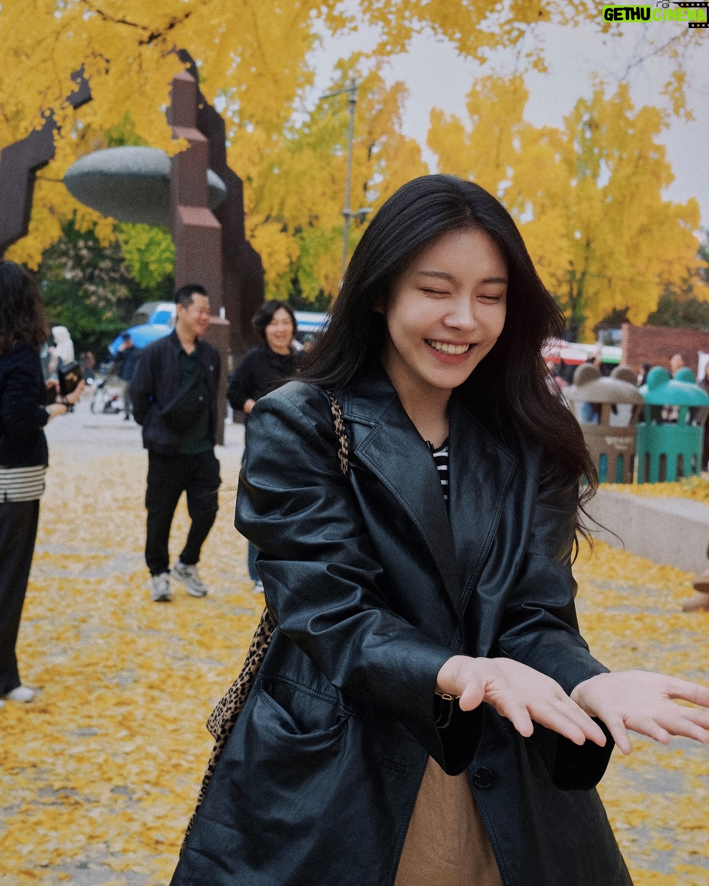 Kim Na-young - 5.5K Likes - ź°ģ ģ§ģ§ ėšæ