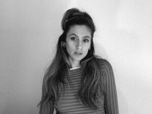 Lara Pictet Instagram - Blessings in motion 🩶🖤