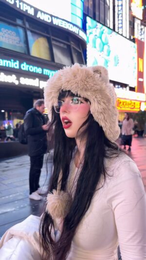 Lara Rose Instagram - I miss America already 😭
-
-
-
-
 #explore #explorepage #egirl #goth #lifehacks #lifehack #reels #hacks #uk #usa #australia #kitten #cat #prank #skit #fake