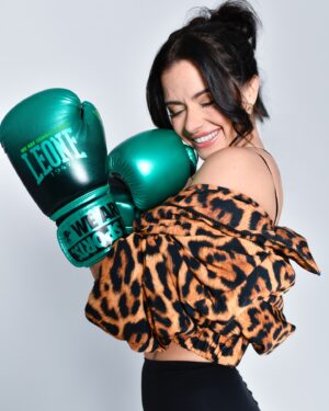 Lola Instagram - A box biztosan marad az életemben. 🥊✨ Köszönöm @myrtustyle_85 , hogy életem  minden fontos állomását megörökíted🙏🏼