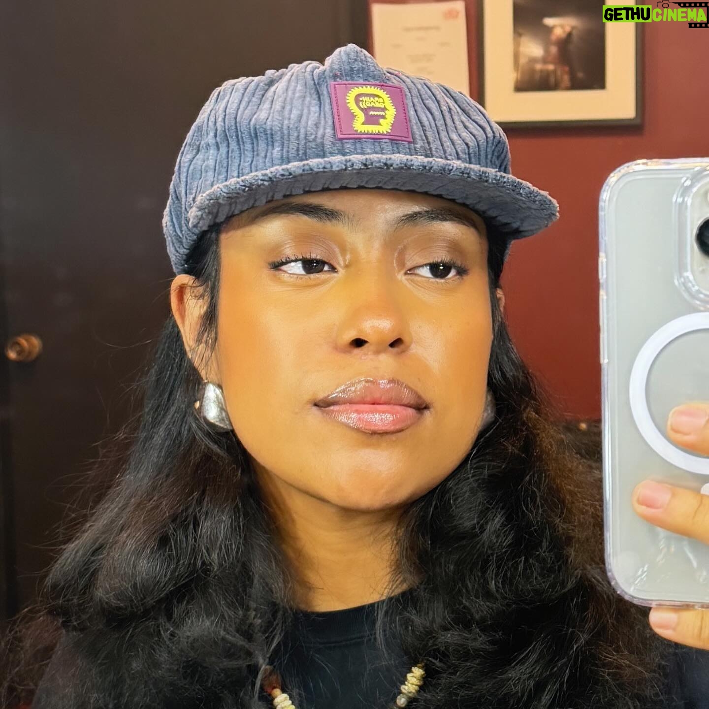 MALAYA - 1.8K Likes - Performing with @followfreelance at @bluenotenyc for ROBTOBER (s/o @robertglasper) 🤪 8pm 10pm
(This post will self destruct in 24hrs)