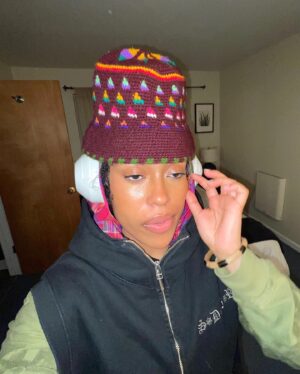 MALAYA Instagram - Been runnin round with @keyonharrold 🏃🏽‍♀️ Also, @_ajgirard.  I love you, thank you for existing 🫂. BRUH I NEED MORE HATS!  2XL top   baggy capris.  Buster busted it up in ‘67, crazy. 

Uhhh….Canelita was a bag once upon a time, Orphan >, I.O.T.A every time I’m in motion aaaaaaand You’re Blasé (thx @mwanzi__)

God is good
Amen